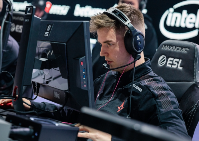 教练会在赛 教练会在赛